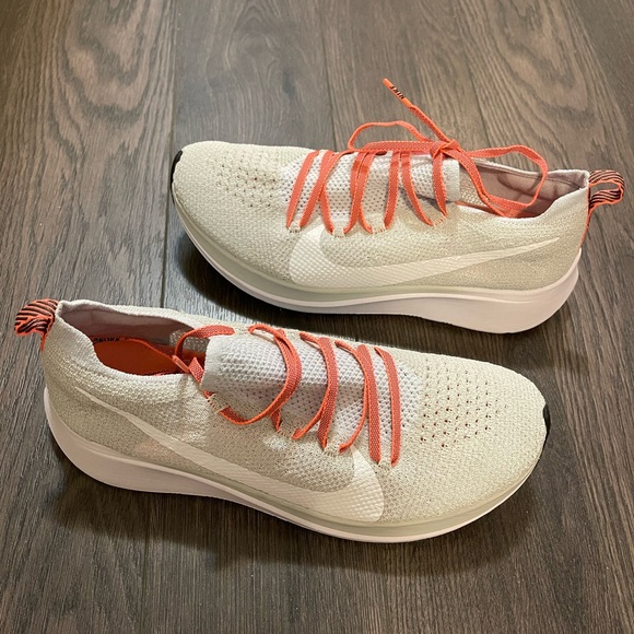 Nike Zoom Fly Flyknit (Womens)